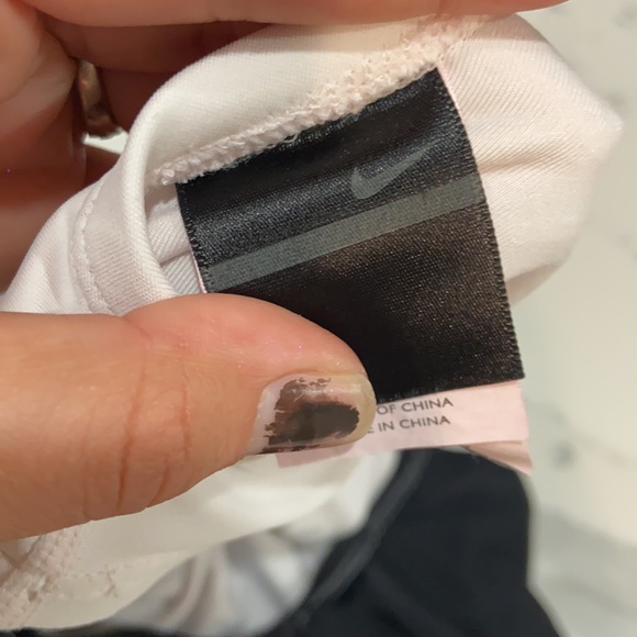 Nike black one piece  bathing suit size women US 6 swim wear - Picture 5 of 6